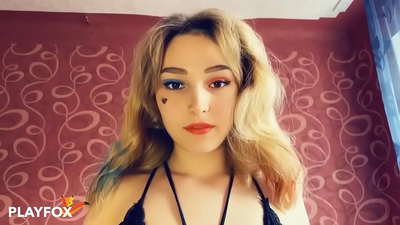 Óculos mágicos de realidade virtual deram-me sexo com Harley Quinn